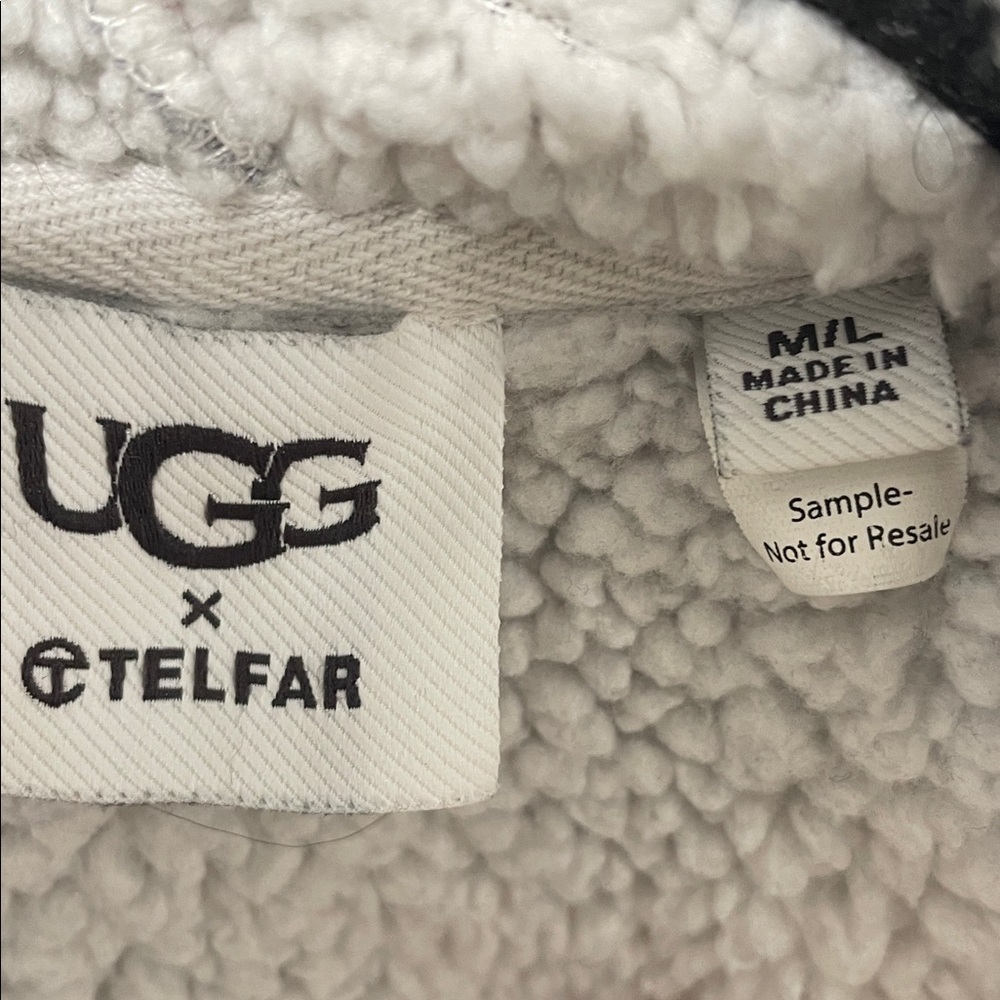 Telfar x Ugg Sideless Hoodie Poncho Heather Grey - Picture 3 of 3